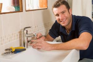 Our Fremont Plumbing Contractors Fix faucets